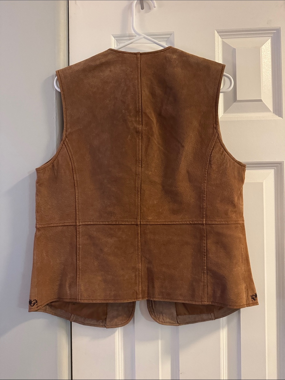 Vintage Brown Suede Leather Vest with Embroidered Detail - Picture 8 of 8